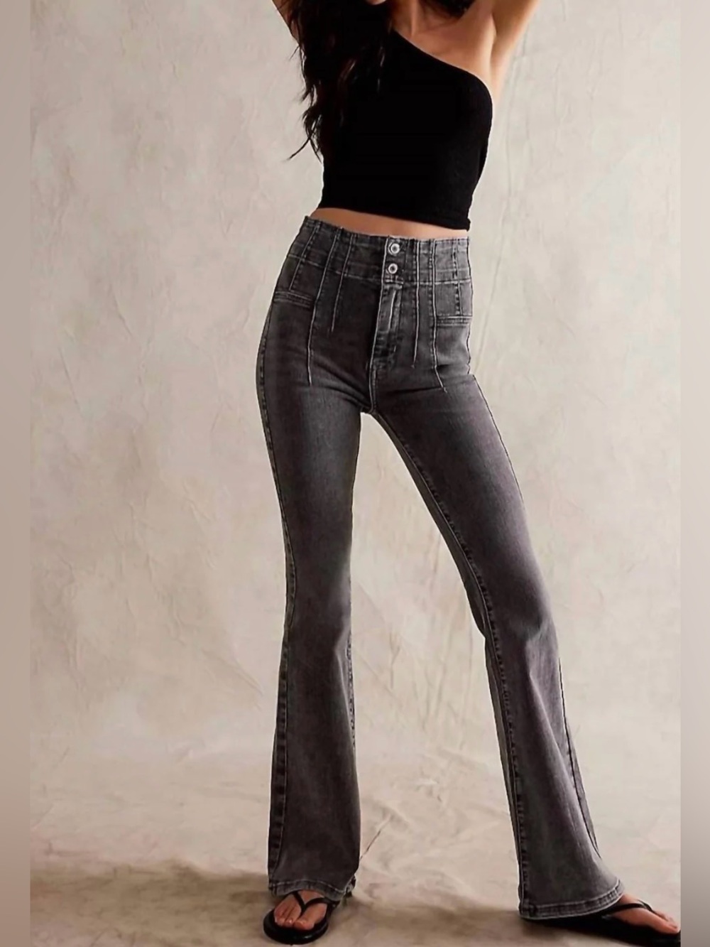 We The Free Jayde Flare
Free People $98 NWT Size 33